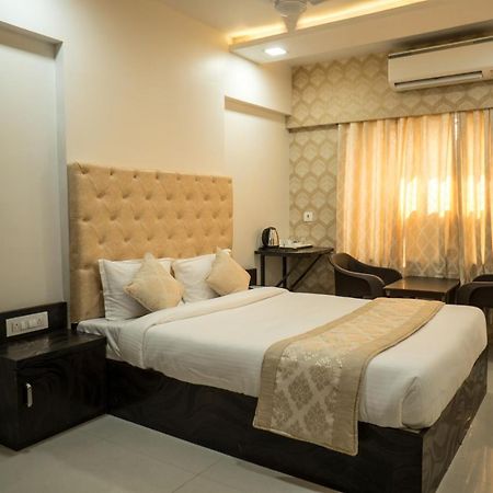 Hotel Dhavalgiri Thane Exterior foto
