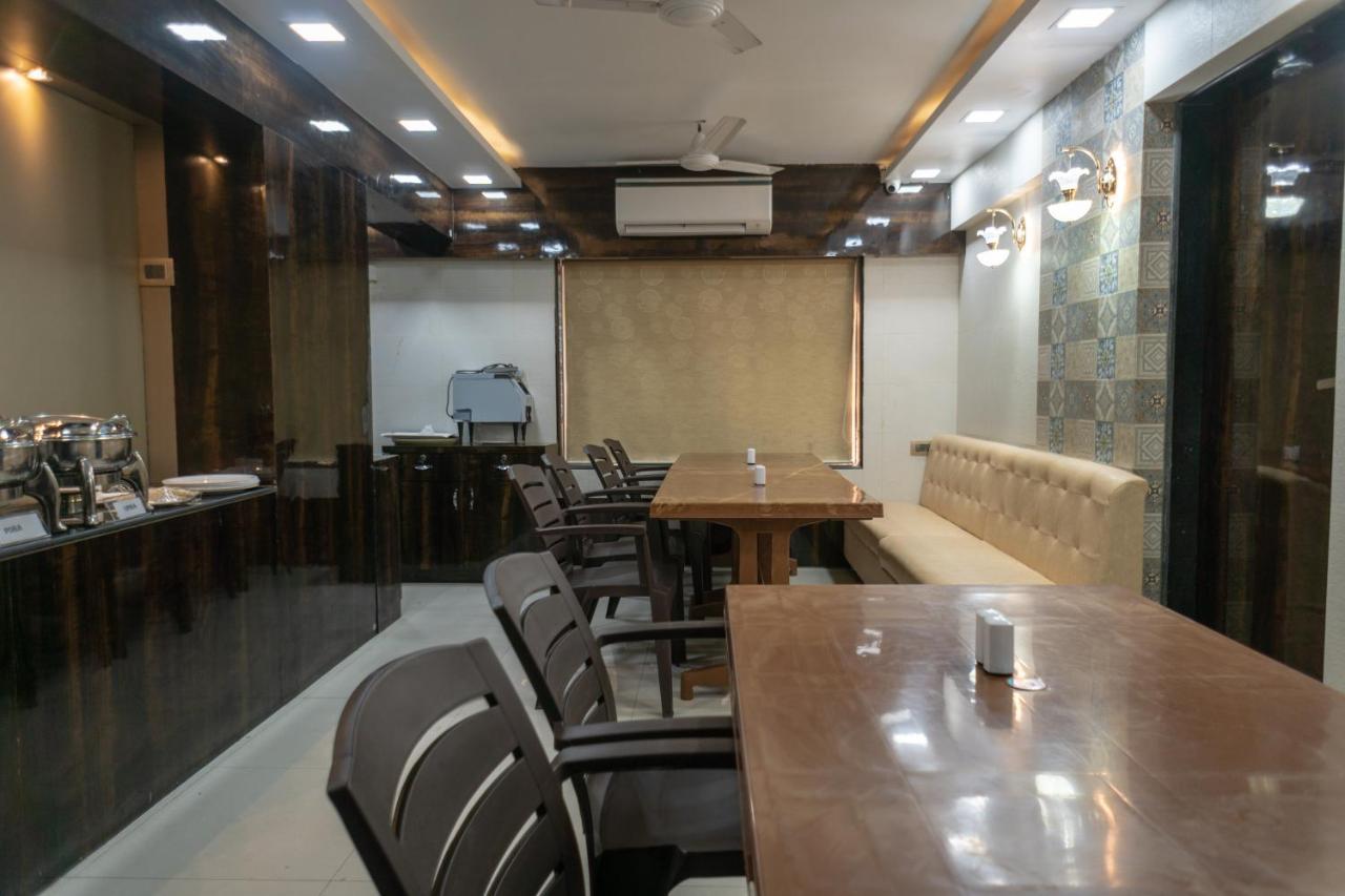 Hotel Dhavalgiri Thane Exterior foto